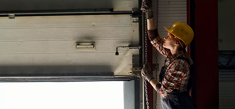 Addressing Common Garage Door Stoppage Issues in Crestview, FL